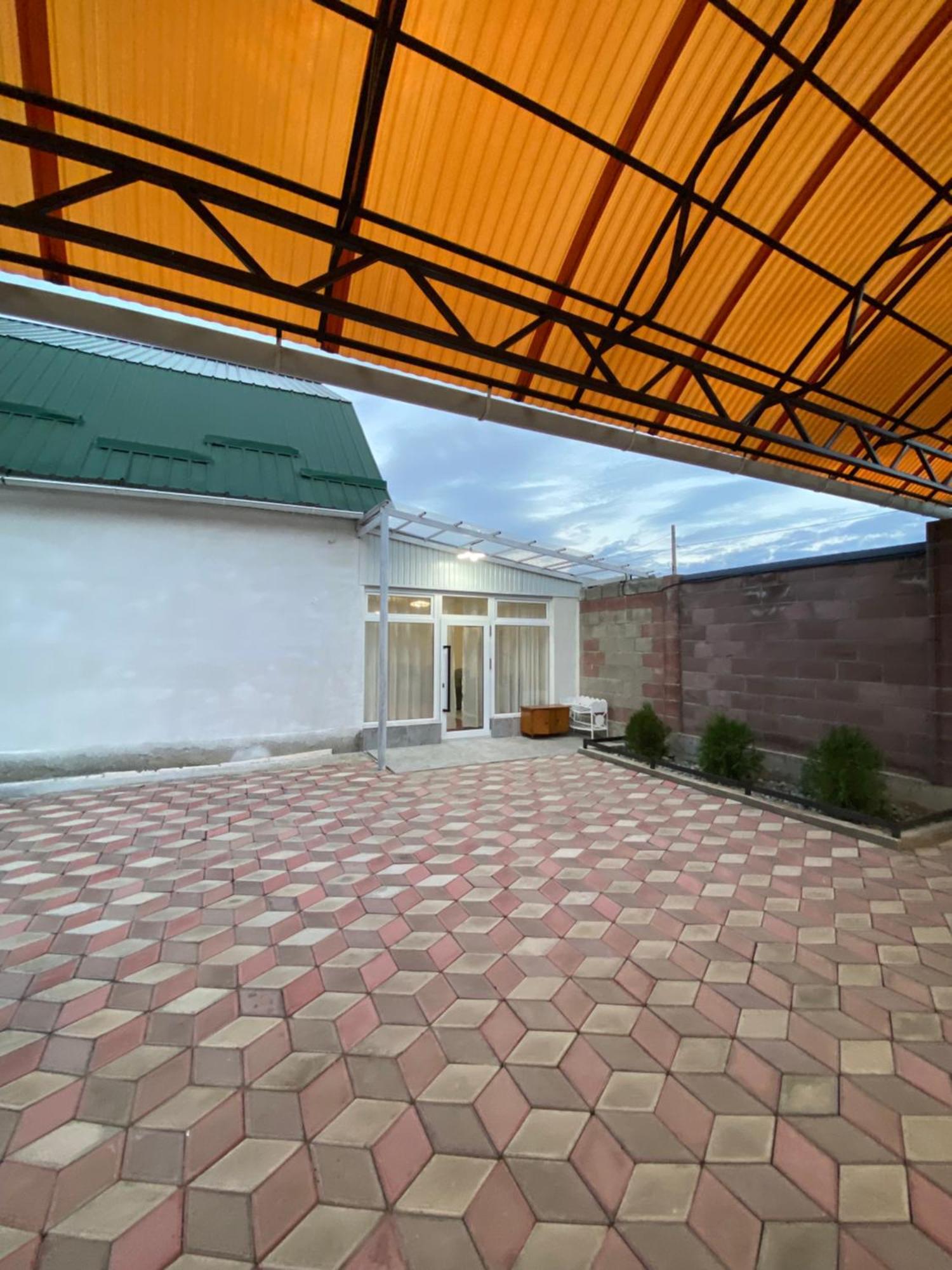Guest House Glover Karakol Exterior foto